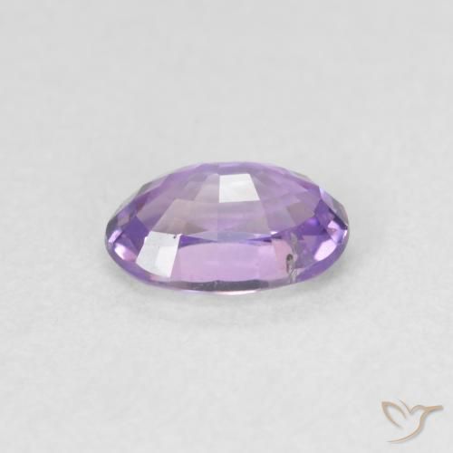 0.60克拉天然蓝宝石，椭圆形，VVS-VS