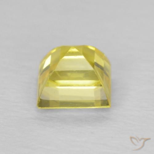 0.68克拉天然蓝宝石，正方形，VS
