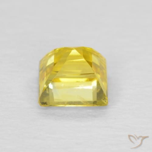 0.54克拉天然蓝宝石，正方形，VS