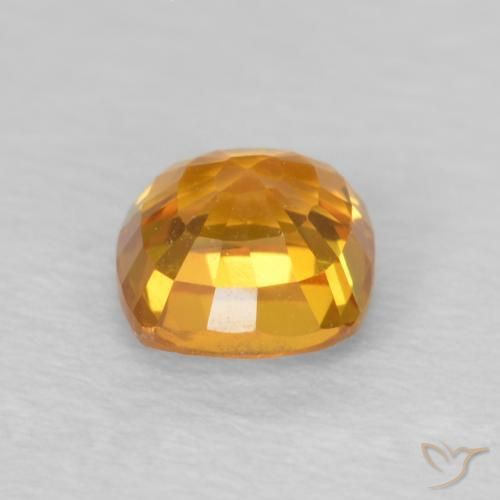 0.69克拉天然蓝宝石，软垫，VVS