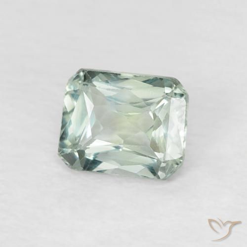 0.60克拉天然蓝宝石，八边形，VVS-VS