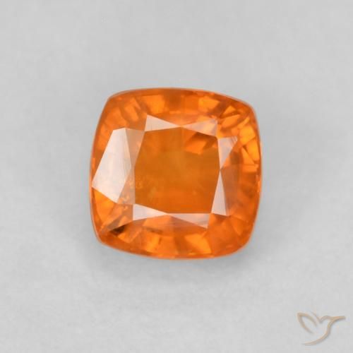 0.70ct 天然 火橙 蓝宝石, 软垫, VS