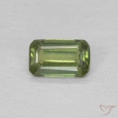 0.40ct 天然 暖绿 蓝宝石, 祖母绿式切割, VS