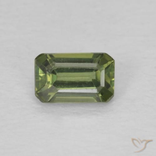 0.45ct 天然 暖绿 蓝宝石, 祖母绿式切割, VVS