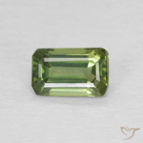 0.48ct 天然 Medium Light Green 蓝宝石, 祖母绿式切割, VVS-VS