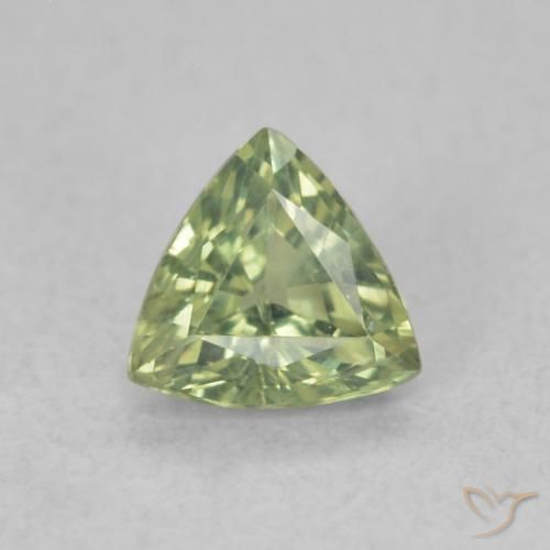 0.55ct 天然 暖绿 蓝宝石, 胖三角形, VS