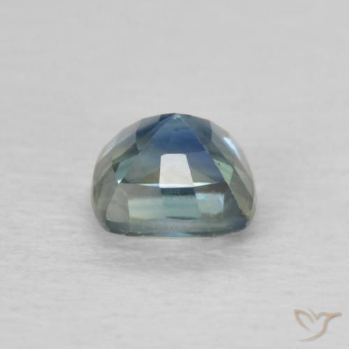 0.63克拉天然蓝宝石，软垫，VVS-VS