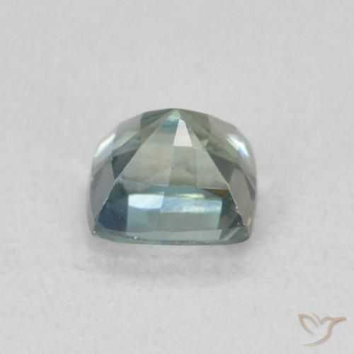 0.66克拉天然蓝宝石，正方形，VVS-VS