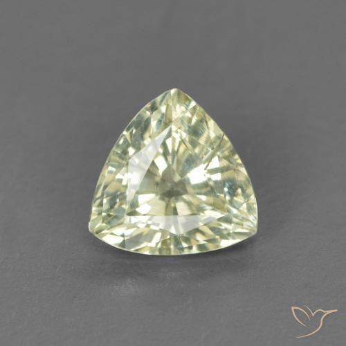 0.66ct 天然 淡柠檬绿 蓝宝石, 胖三角形, VS