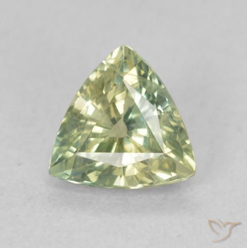 0.74ct 天然 暖绿 蓝宝石, 胖三角形, VS