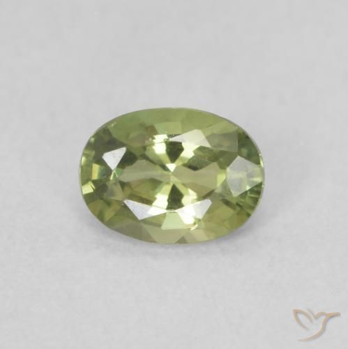 0.37ct 天然 橄榄绿色 蓝宝石, 椭圆形, VVS