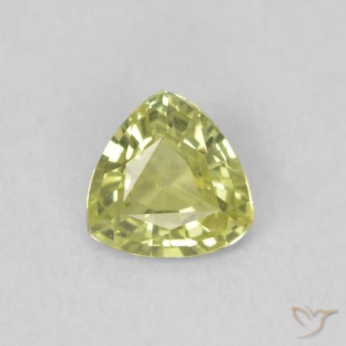 0.37ct 天然 橄榄绿色 蓝宝石, 胖三角形, VVS