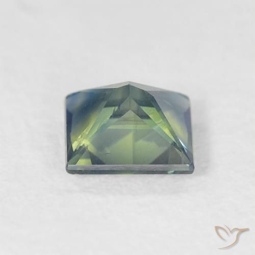 0.69克拉天然蓝宝石，正方形，VS