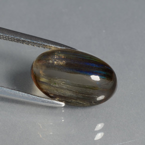 4.41克拉天然多色方柱石，椭圆形切割，12.9×8毫米，透明