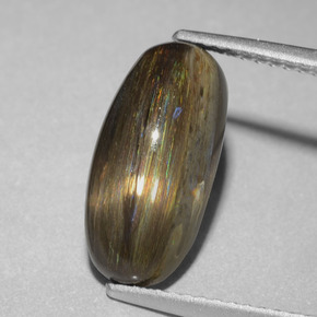 3.58克拉天然多色方柱石，椭圆形切割，13.8×6.5毫米，半透明