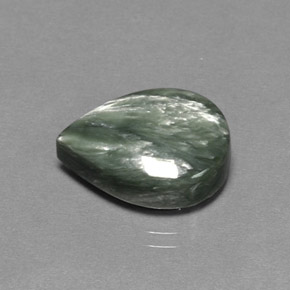 8.33克拉天然绿色绿泥石，梨形，16.4×12毫米，不透明