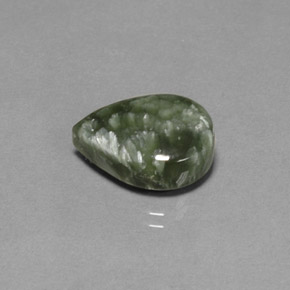 8.25克拉天然绿色绿泥石，梨形，16.4×12.1毫米，不透明