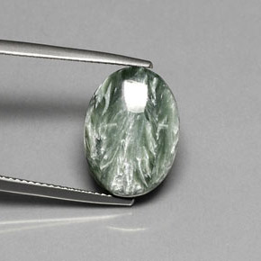 8.94克拉天然绿色绿泥石，椭圆形切割，15.9×11.7毫米，不透明