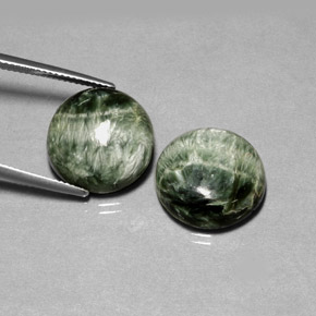 克拉天然蛇纹石，圆形切割，不透明