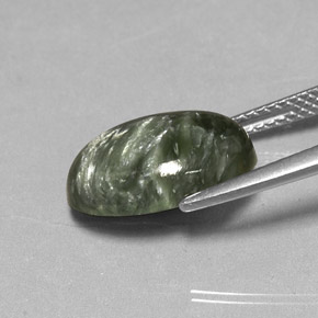 4.87克拉天然绿色绿泥石，椭圆形切割，14×10毫米，不透明