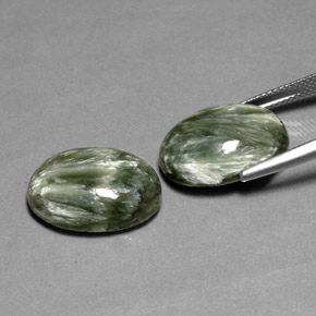 天然绿色绿泥石，椭圆形切割，18×13毫米，不透明