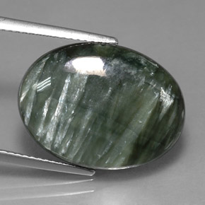 11.23克拉天然绿色绿泥石，椭圆形切割，20×15.1毫米，不透明