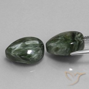12.35克拉天然绿龙晶，梨形，不透明
