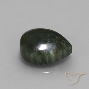 5.86克拉天然蛇纹石，梨形，不透明