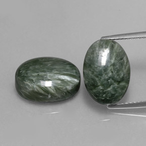 天然绿色绿泥石，椭圆形切割，14.1×10毫米，不透明
