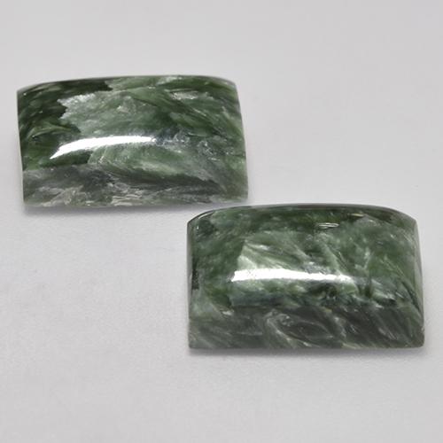 15.38天然绿色绿泥石，长方形切工，14.1×10毫米，不透明