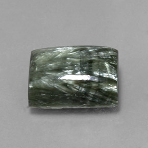 9.33克拉天然绿色绿泥石，长方形切工，14×10.1毫米，不透明