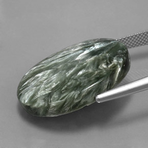 21.31克拉天然绿色绿泥石，椭圆形切割，25.1×19.1毫米，不透明