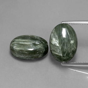 12.72天然绿色绿泥石，椭圆形切割，14.1×10毫米，不透明