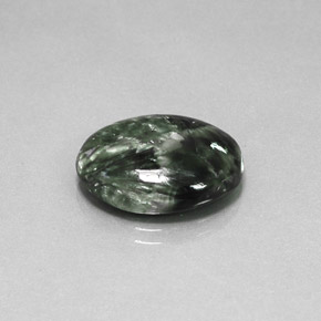 9.52克拉天然绿色绿泥石，椭圆形切割，18.3×14.1毫米，不透明