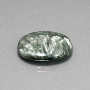 8.72克拉天然绿色绿泥石，椭圆形切割，19.9×14.8毫米，不透明
