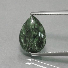 4.49克拉天然绿色绿泥石，梨形，14.1×10毫米，不透明