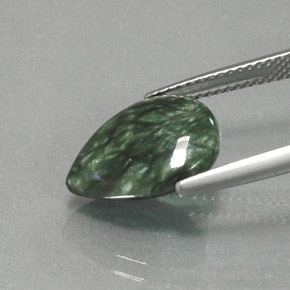 4.49克拉天然绿色绿泥石，梨形，14.1×10毫米，不透明