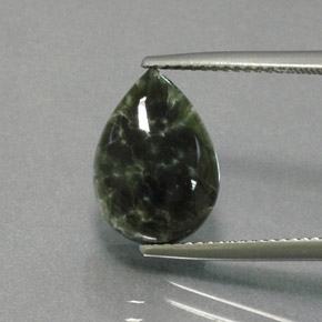 5.93克拉天然绿色绿泥石，梨形，13.8×9.8毫米，不透明