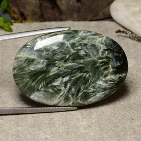 39.09克拉天然绿色绿泥石，椭圆形切割，36.1×23.7毫米，不透明