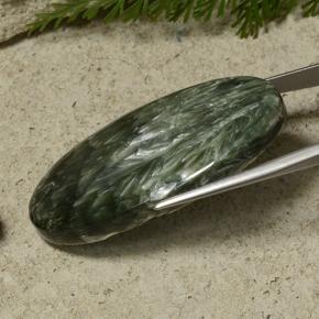 47.08克拉天然蛇纹石，椭圆形切割，不透明