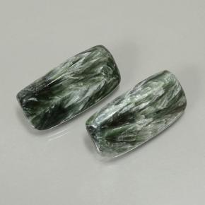18.16天然绿色绿泥石，垫形剪裁，20.5×10.6毫米，不透明