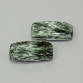18.16天然绿色绿泥石，垫形剪裁，20.5×10.6毫米，不透明