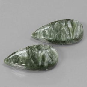 11.29天然绿色绿泥石，梨形，20×10.2毫米，不透明