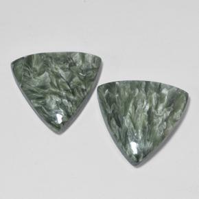 16.80天然绿色绿泥石，三角形，18.6×17.9毫米，不透明