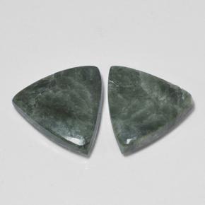 8.88天然绿色绿泥石，三角形，13.9×13.5毫米，不透明