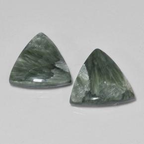 6.06天然绿色绿泥石，三角形，12.7×12.2毫米，不透明