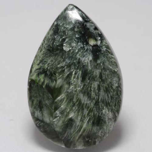 8.36克拉天然绿色绿泥石，梨形，21.6×14.4毫米，不透明