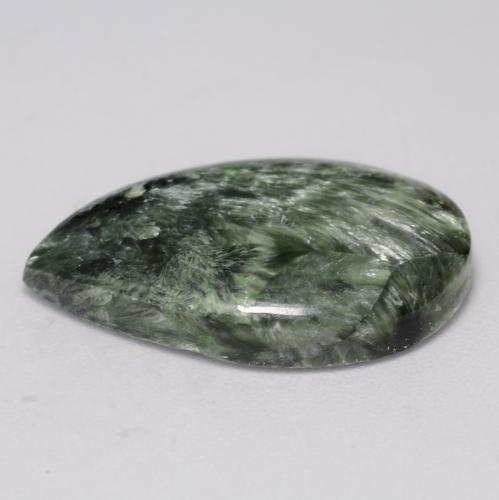 8.36克拉天然绿色绿泥石，梨形，21.6×14.4毫米，不透明