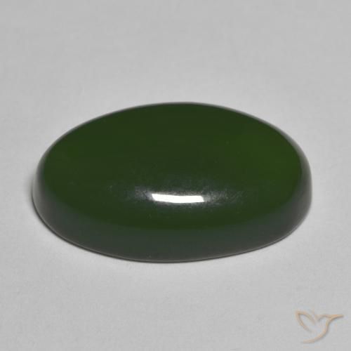 12.07克拉天然蛇纹石，椭圆形，半透明