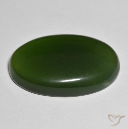 30.40克拉天然蛇纹石，椭圆形，半透明